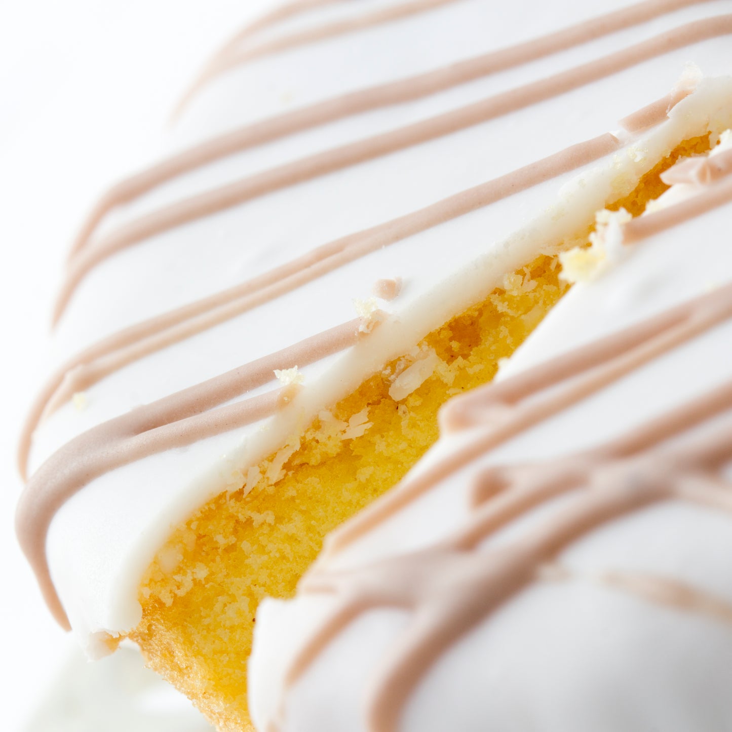 PassoverGourmetWhiteChocolateCoveredMarbleRingCake