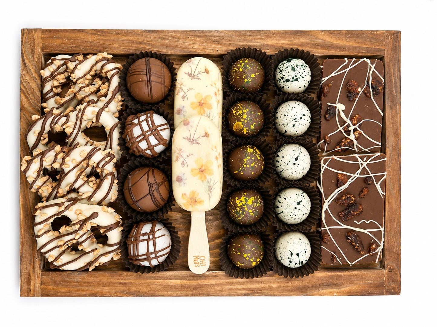 Shavuos Dairy Chocolate Wood Gift Tray With Pops