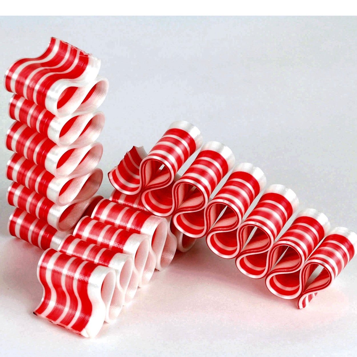 Old Fashioned Red & White Thin Candy Ribbon - 6CT Box • Old